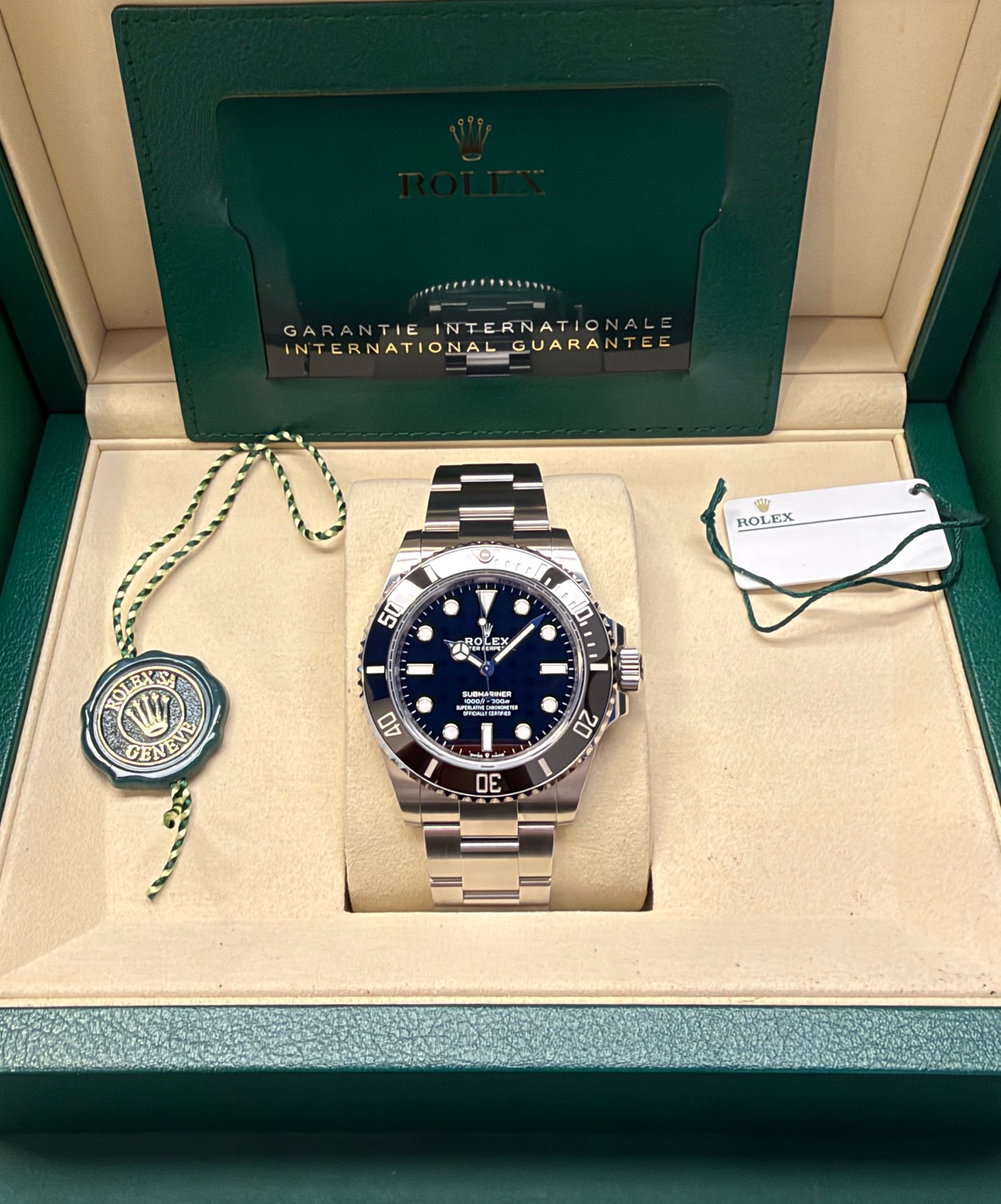 Submariner no Date, 124060, 2026,NEU, Ungetragen